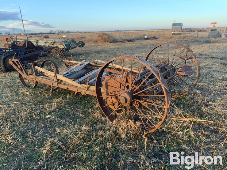 john-deere-10-image-8