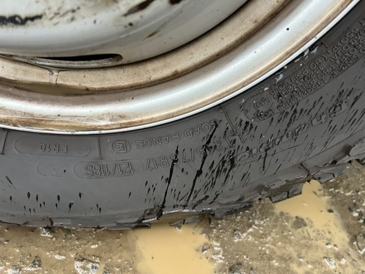 2015-ford-f350-image-16