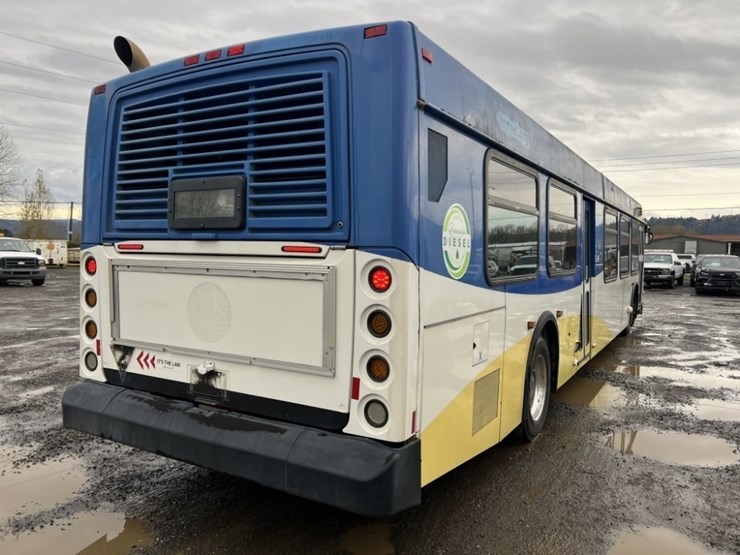 2009-new-flyer-40'-transit-bus-image-4