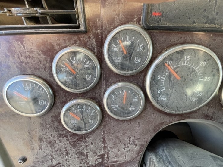 2014-western-star-4700sb-image-42