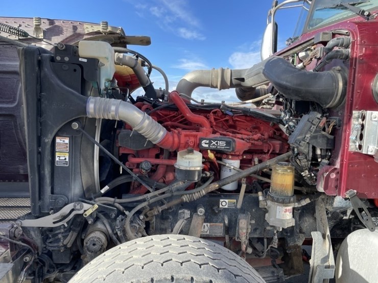 2020-peterbilt-389-image-26