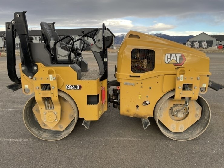 caterpillar-cb4.0-image-6