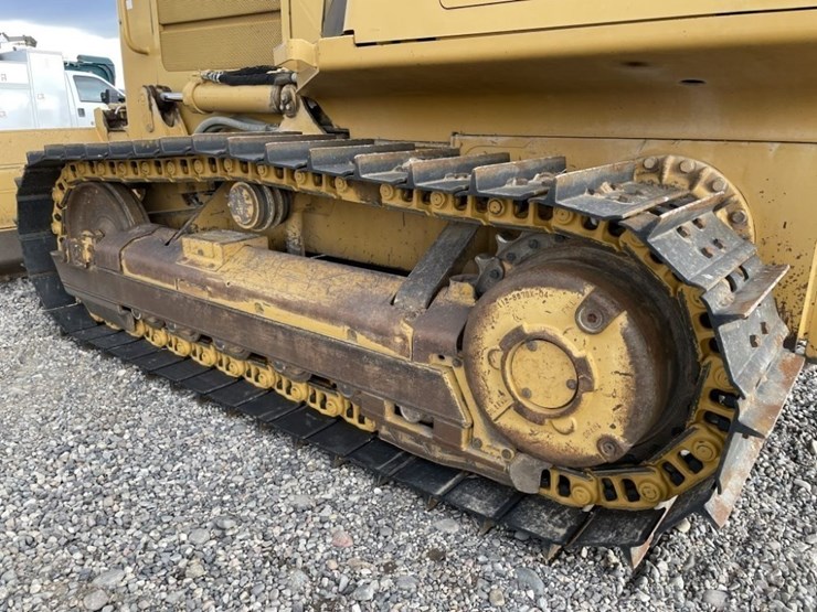 caterpillar-d3g-xl-image-16