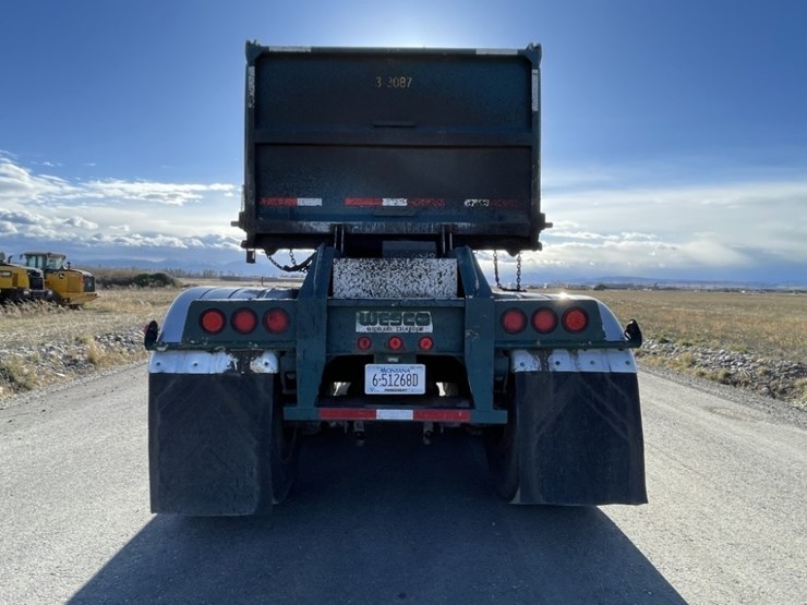 1998-peterbilt-379-image-59