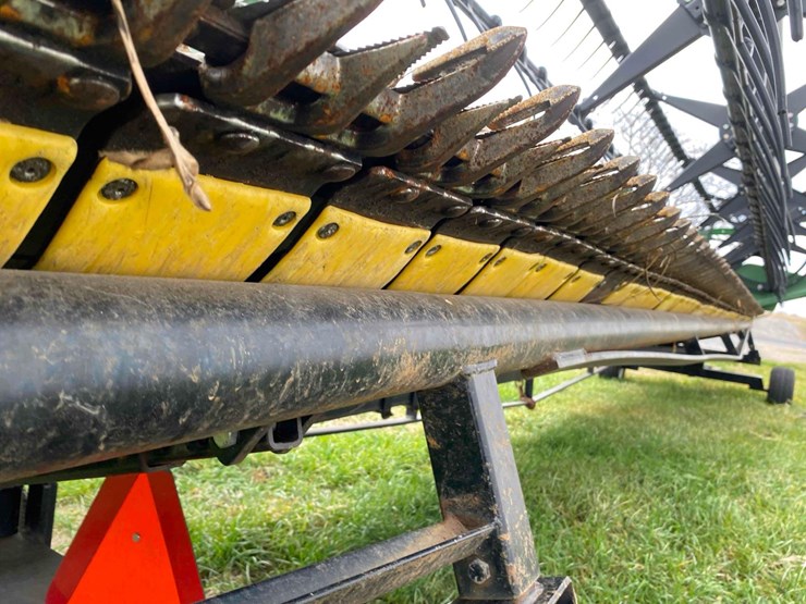 john-deere-630f-image-32