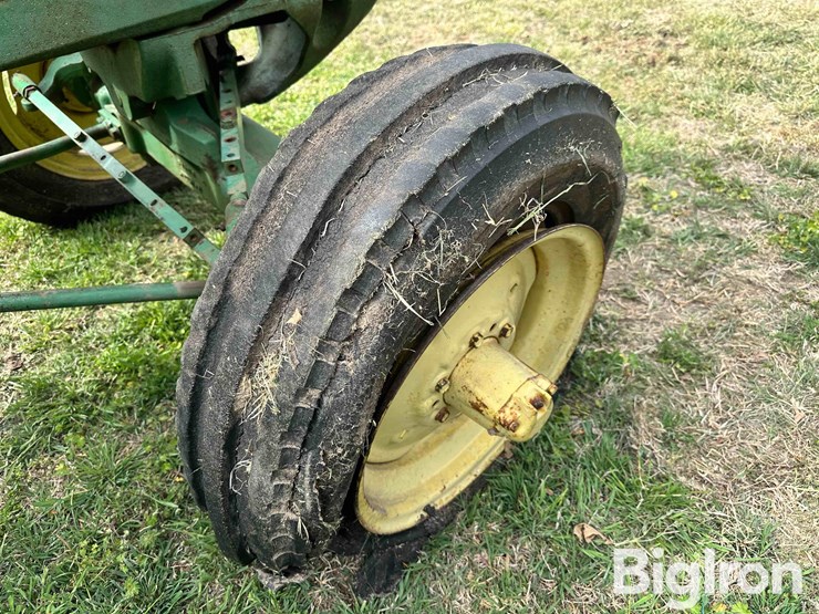 john-deere-70-image-16