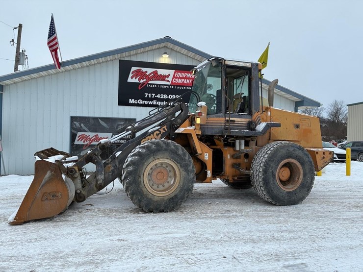 2001-case-621c-xt-image-1