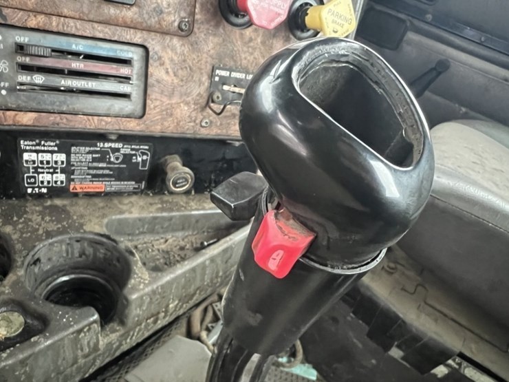 1998-international-9200-image-31