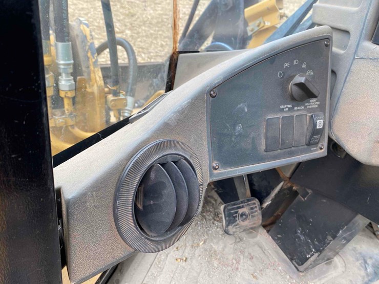 caterpillar-it28g-image-40