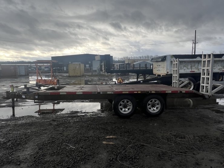2008-bentley-t/a-sno-cat-trailer-image-6