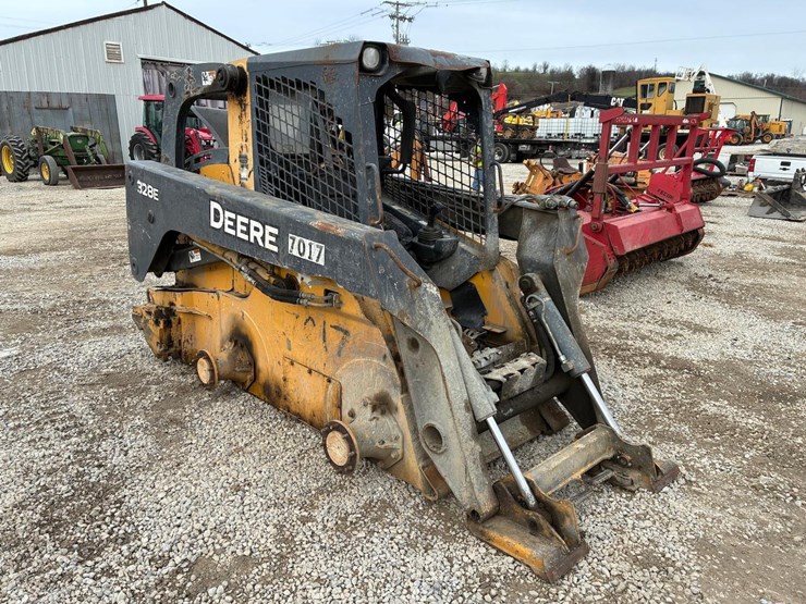 deere-328e-image-7