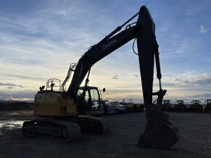 deere-345g-lc-image-7