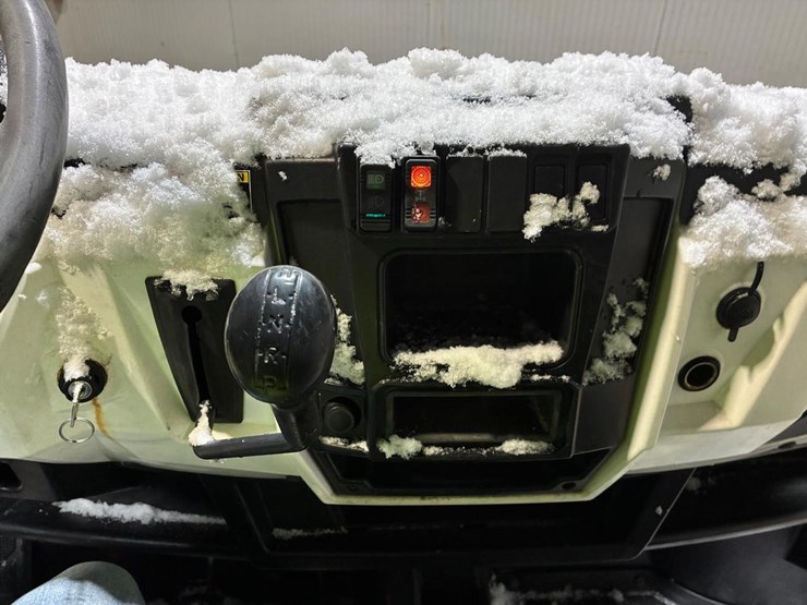 bobcat-3400xl-image-19