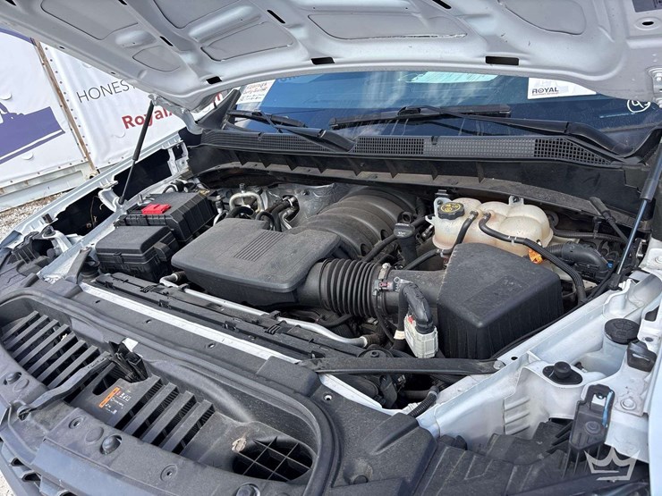 2022-chevrolet-1500-image-12