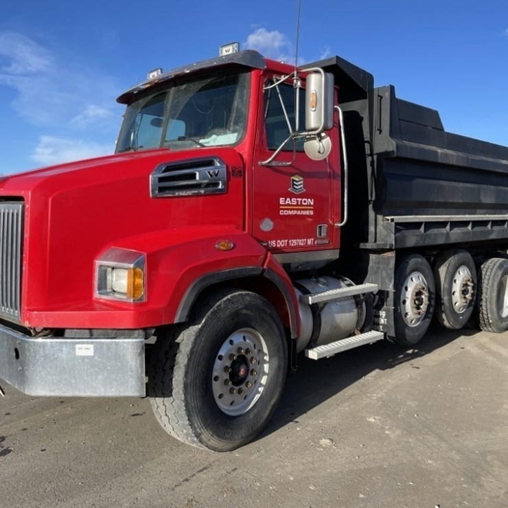 2014 WESTERN STAR 4700SB