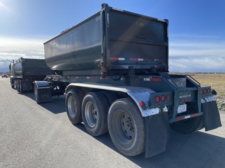 1998-peterbilt-379-image-2