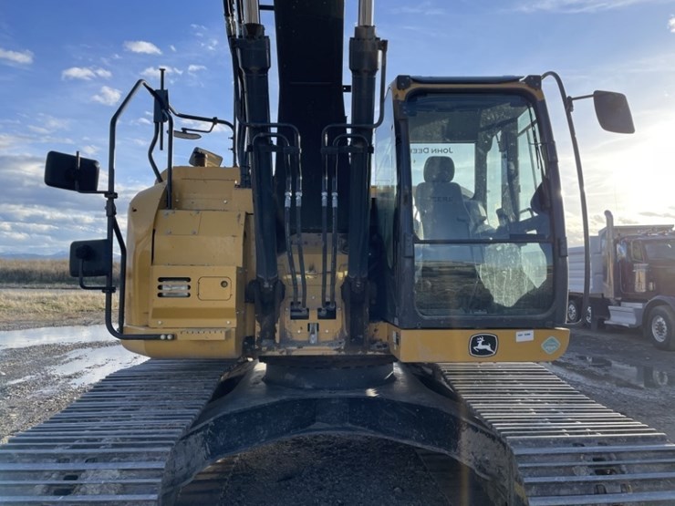 deere-245g-lc-image-24