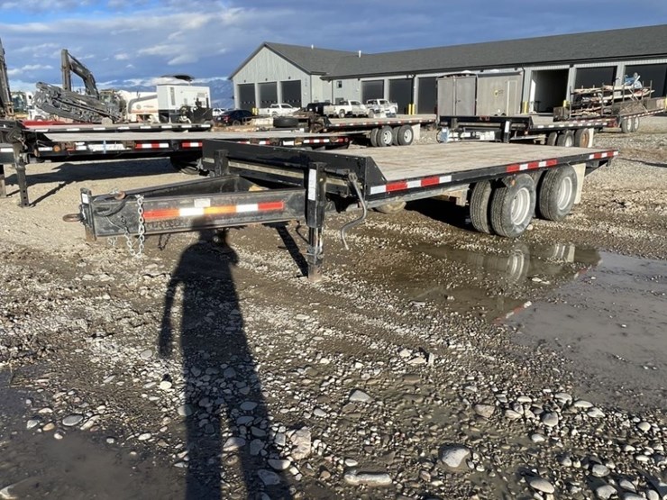 titan-trailer-image-1