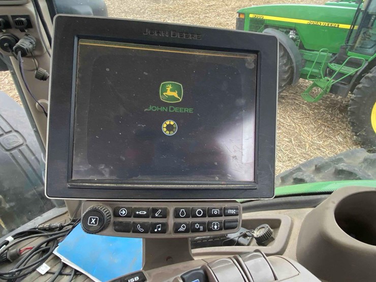 john-deere-8245r-image-57