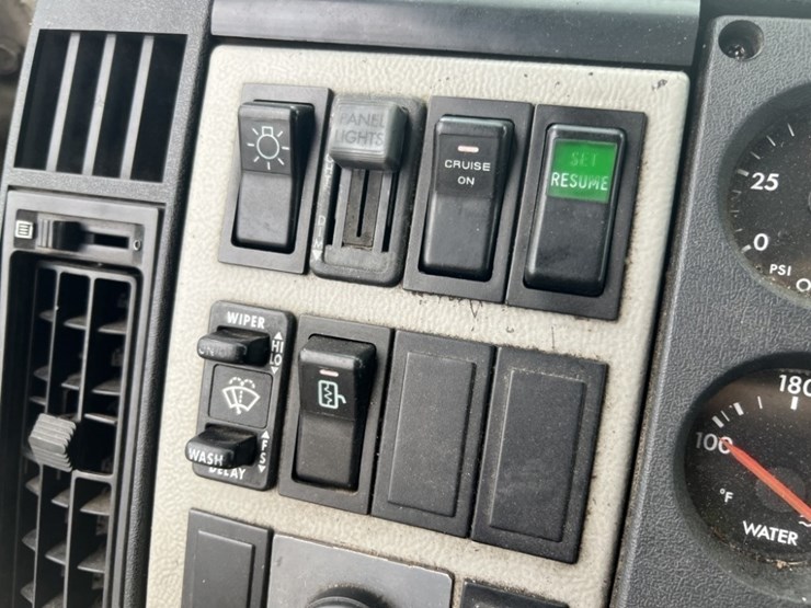 caterpillar-3126-image-33