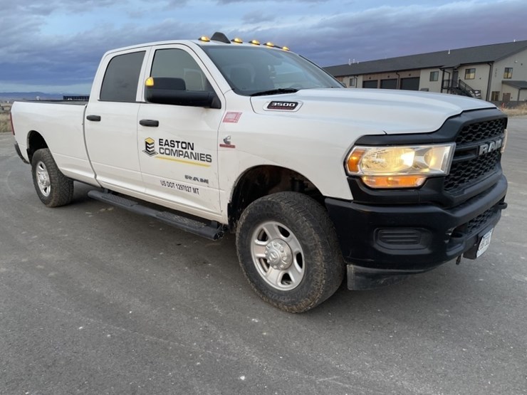 2022-dodge-3500-image-7