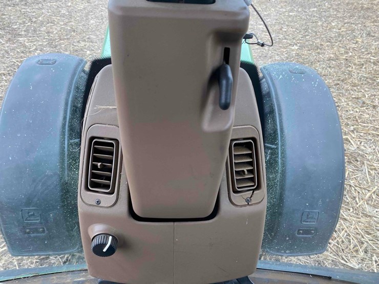 john-deere-8300-image-41