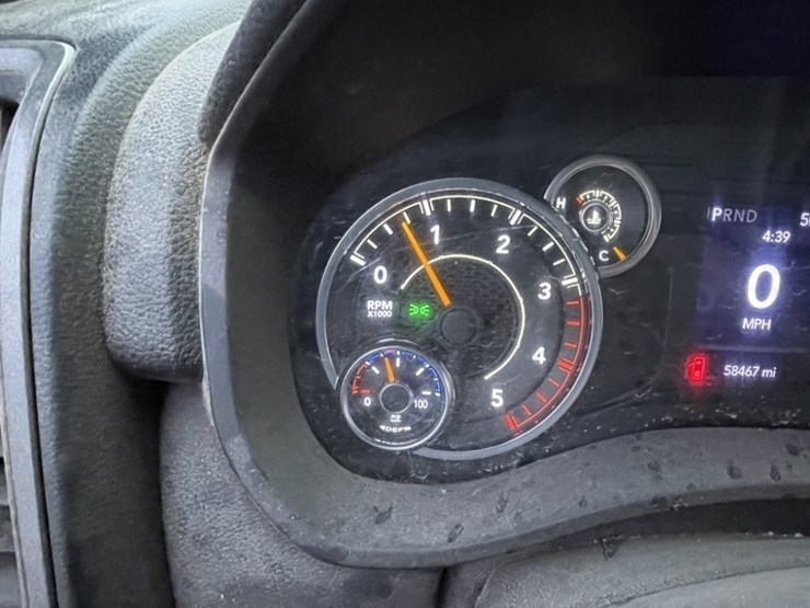 2022-dodge-3500-image-27