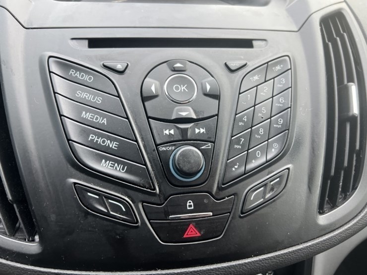 2013-ford-escape-image-29