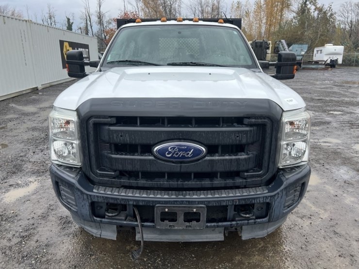 2015-ford-f350-image-8