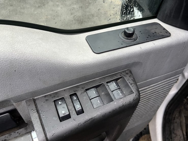 2015-ford-f350-image-25