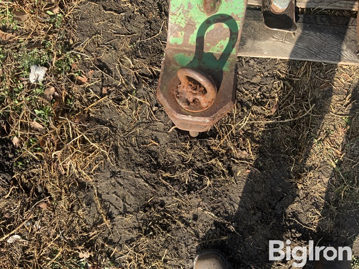 john-deere-700-image-11