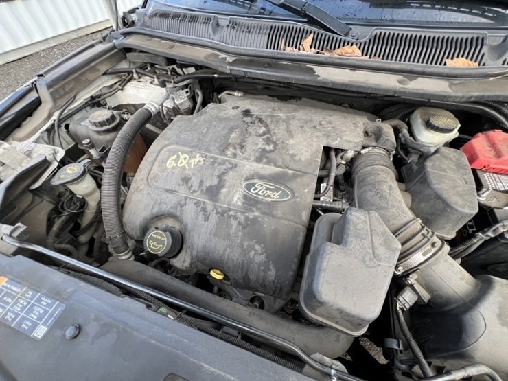 2014-ford-explorer-image-11