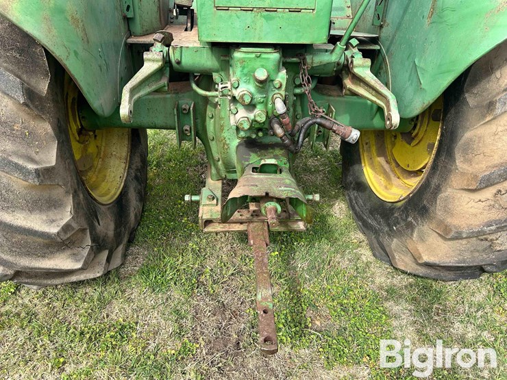 john-deere-70-image-11