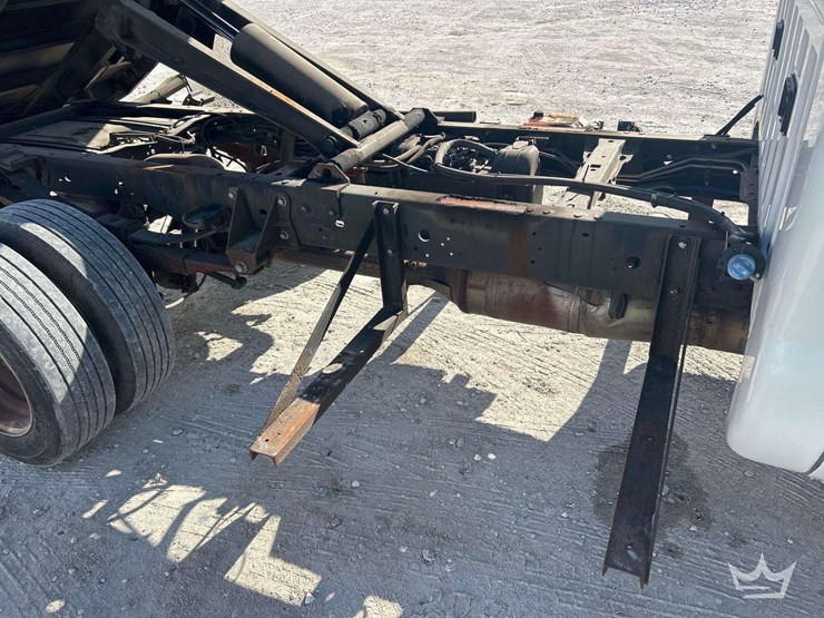 2013-ford-f450-image-16