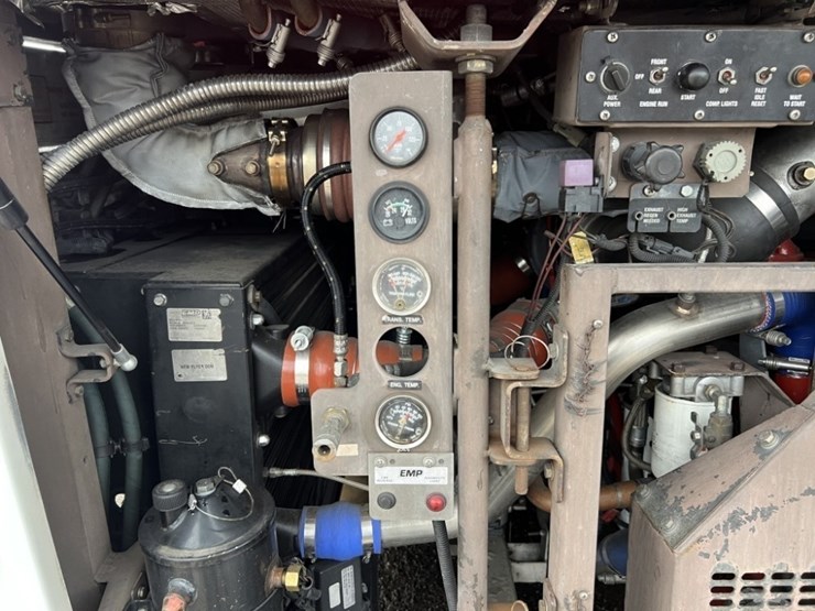 2008-new-flyer-40'-transit-bus-image-16