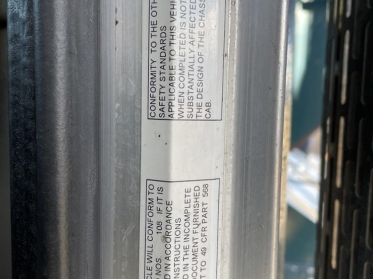 1998-peterbilt-379-image-46