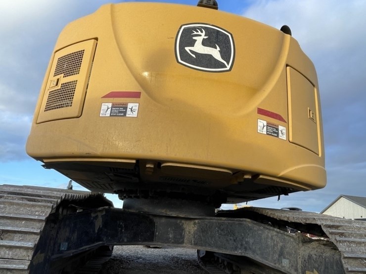 deere-345g-lc-image-15