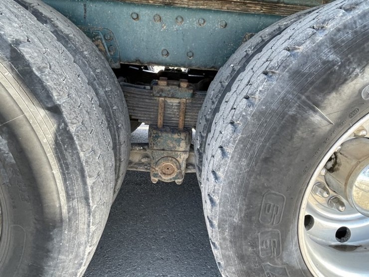 1998-peterbilt-379-image-20