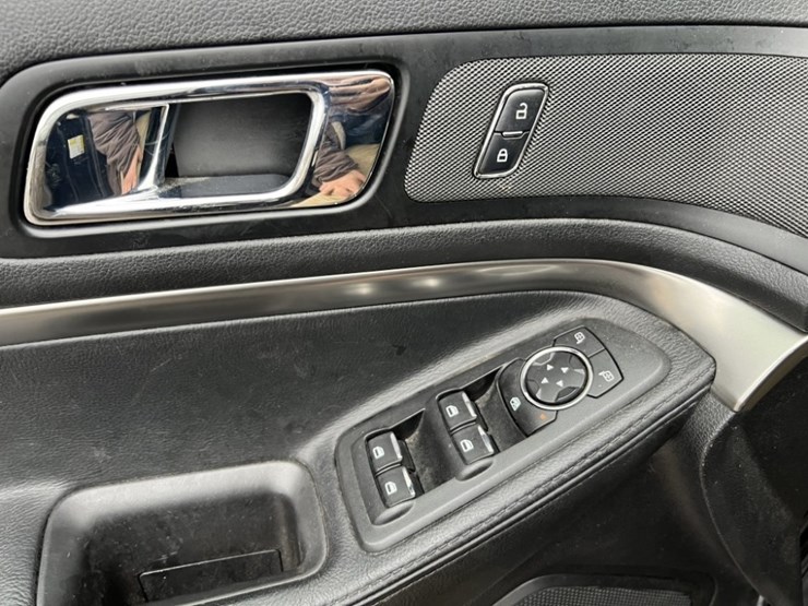 2017-ford-explorer-image-20