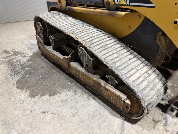 caterpillar-267b-image-14