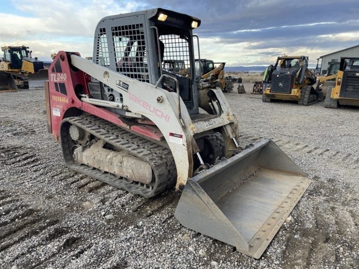 takeuchi-tl240-image-7