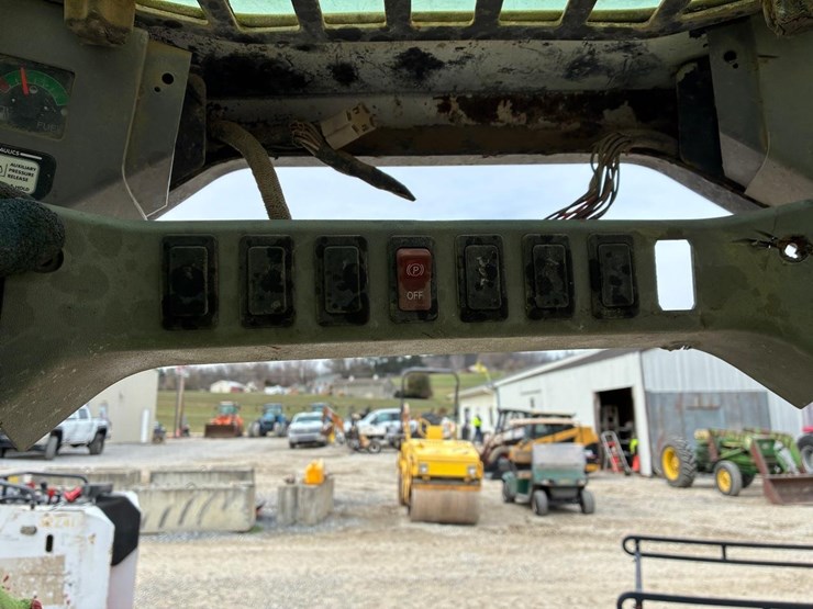 bobcat-s220-image-15