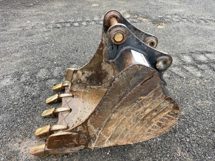 caterpillar-304-image-2