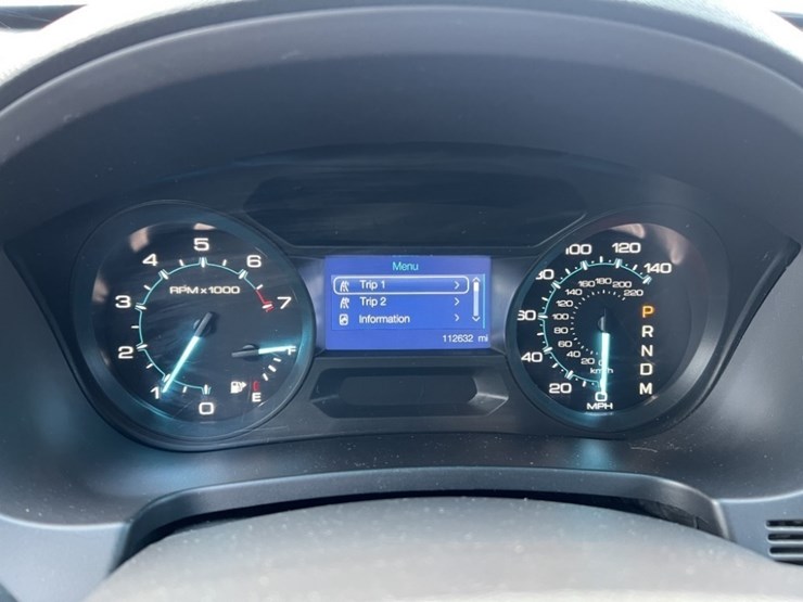 2014-ford-explorer-image-25