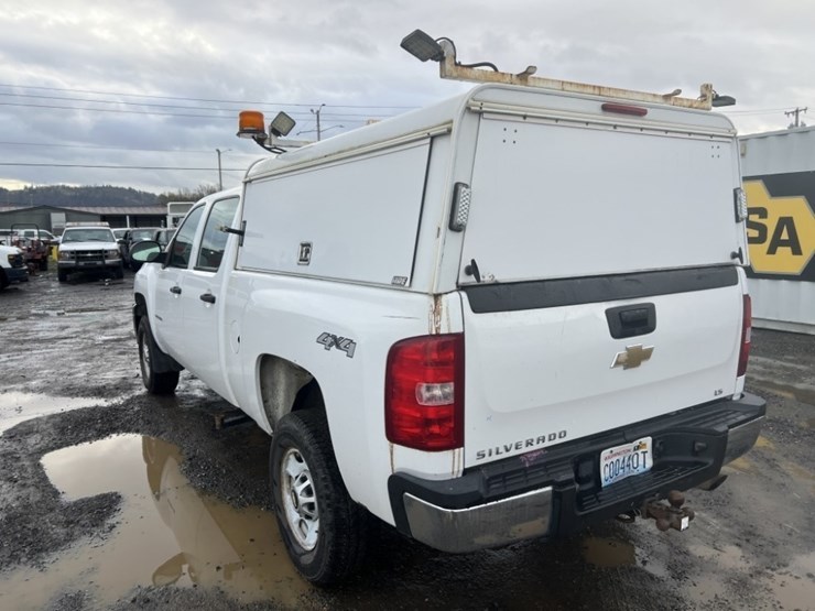 2011-chevrolet-silverado-2500-image-6