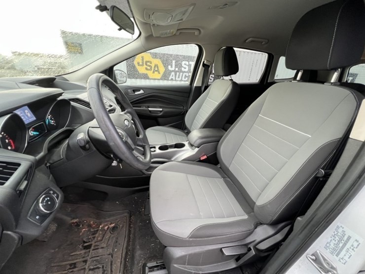 2013-ford-escape-image-23