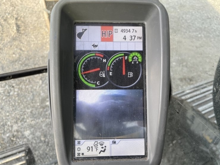 deere-245g-lc-image-41