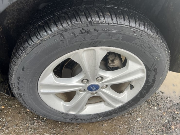 2013-ford-escape-image-17