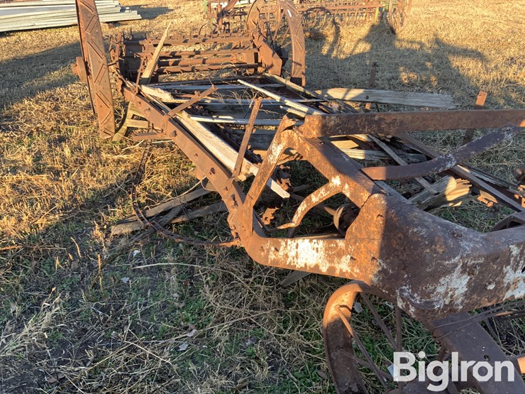 john-deere-10-image-12