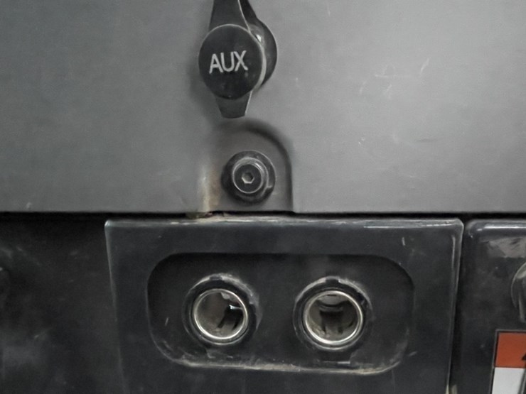 komatsu-wa320-8-image-39